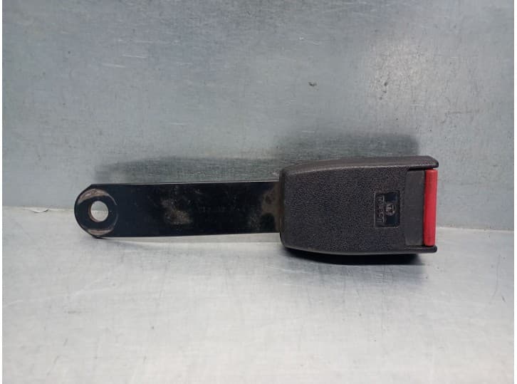 Recambio de enganche cinturon delantero derecho para talbot solara sx 1.6 referencia OEM IAM 6J2