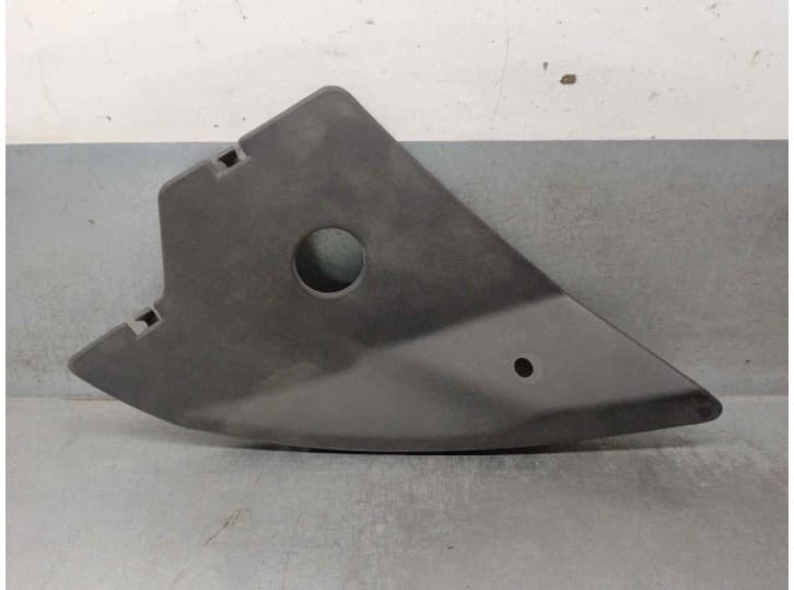 Recambio de molduras traseras para citroën ds5 2.0 hdi 165 hybrid4 4x4 referencia OEM IAM 9800525877