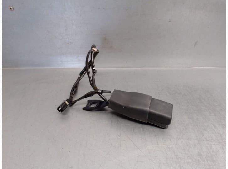 Recambio de enganche cinturon delantero derecho para mitsubishi asx (ga_w_) 1.6 mivec (ga1w) referencia OEM IAM 6187695A DEL DER