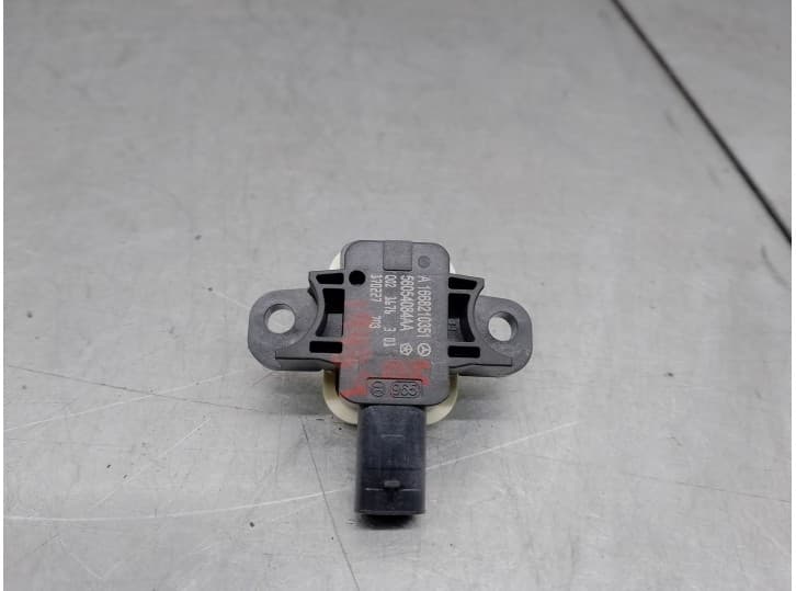 Recambio de sensor impacto para mercedes-benz clase a (w176) a 180 cdi / d (176.012) referencia OEM IAM A1668210351 56054084AA