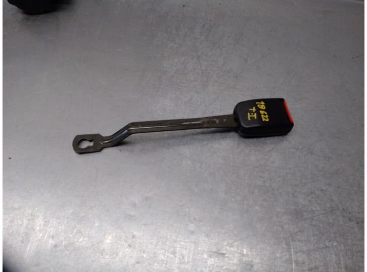 Recambio de enganche cinturon trasero izquierdo para audi 80 b3 sedán (893, 894, 8a2) 1.8 e referencia OEM IAM 893857755 TRAS IZ