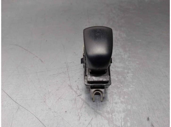 Recambio de mando elevalunas trasero derecho para nissan x-trail iii (t32_, t32r, t32rr) 1.6 dci (t32) referencia OEM IAM 254114