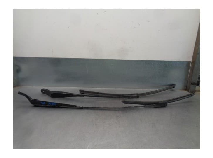 Recambio de brazo limpia delantero derecho para citroën c3 aircross ii (2r_, 2c_) 1.2 puretech 110 (2rhnzb, 2rhnzw, 2rhnpx, 2rhn
