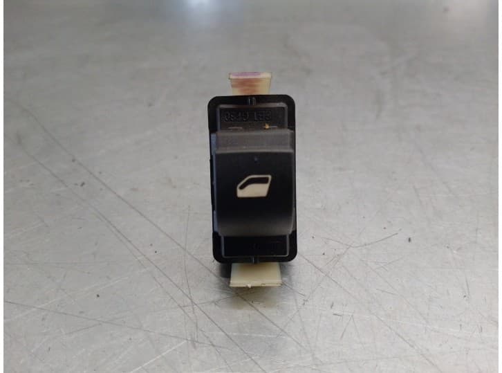 Recambio de mando elevalunas trasero izquierdo para peugeot 508 i (8d_) 2.0 bluehdi 180 referencia OEM IAM 11689