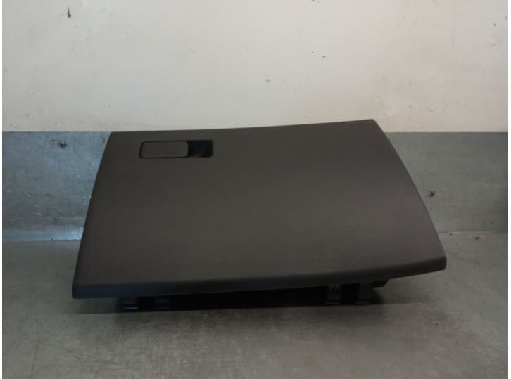 Recambio de guantera para hyundai tucson hybrid referencia OEM IAM 84510N7AA0 84510N7AA0