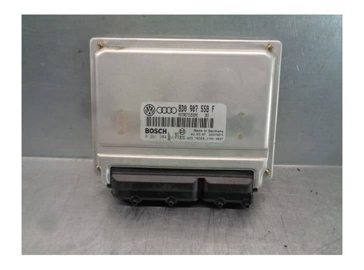 Recambio de centralita motor uce para volkswagen passat b5 (3b2) 1.8 referencia OEM IAM 8D0907558F 0261204614 BOSCH