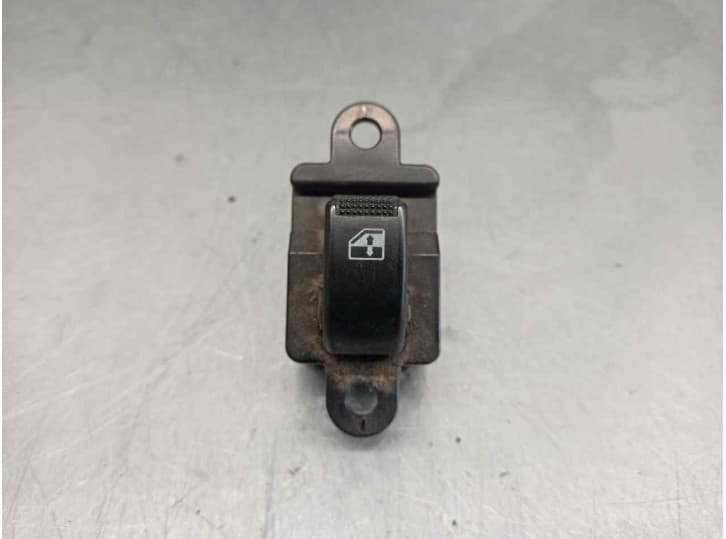 Recambio de mando elevalunas delantero derecho para hyundai atos prime (mx) 1.1 12v cat referencia OEM IAM 9358005050