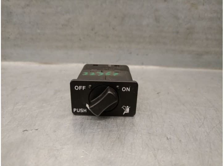 Recambio de interruptor para ssangyong xlv suv e-xgi 160 referencia OEM IAM 8530014000