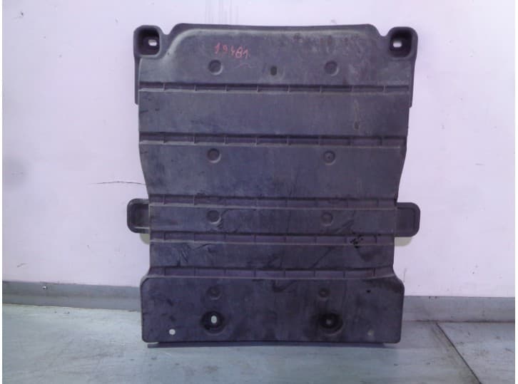 Recambio de cubrecarter para volkswagen golf sportsvan vii (am1, an1) 1.6 tdi referencia OEM IAM 5Q0825230H 5Q0825229C