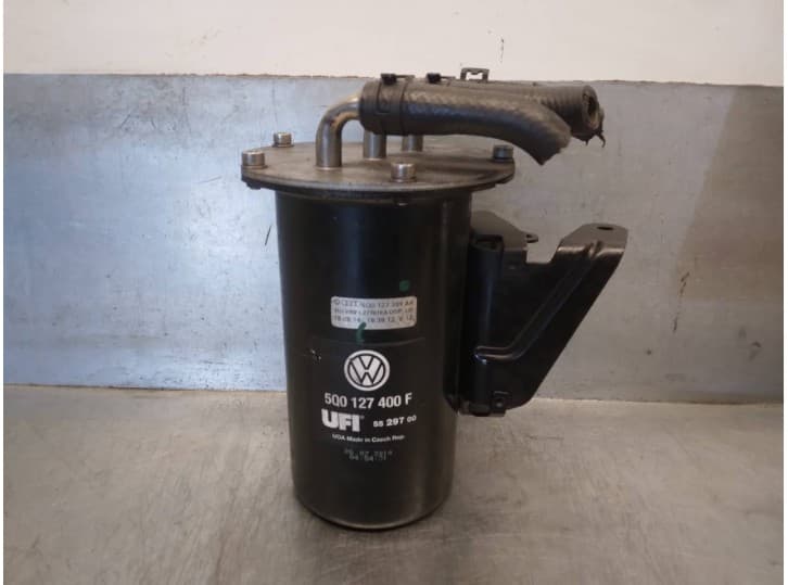 Recambio de filtro gasoil para volkswagen golf sportsvan vii (am1, an1) 1.6 tdi referencia OEM IAM 5Q0127400F 5529700 UFI