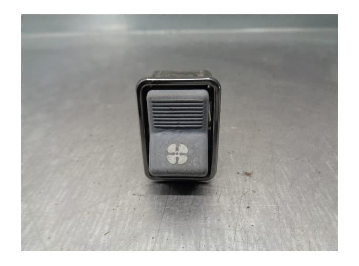 Recambio de interruptor para lada niva todo terreno ( 2121 / 21213 / 21214 / 21215 ) 1.6 referencia OEM IAM 4624644