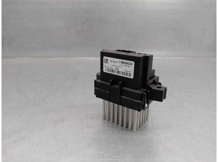 Recambio de resistencia calefaccion para opel astra j (p10) 1.7 cdti (68) referencia OEM IAM 13503201 F011500056 BOSCH