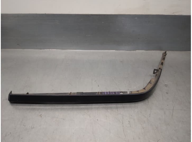 Recambio de cerquillo faro para mercedes-benz clase c t-model (s202) c 250 t turbo-d (202.188) referencia OEM IAM 202826077 IZQU