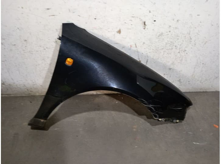 Recambio de aleta delantera derecha para audi a3 (8l1) 1.8 t referencia OEM IAM 8L0821106 8L0821106