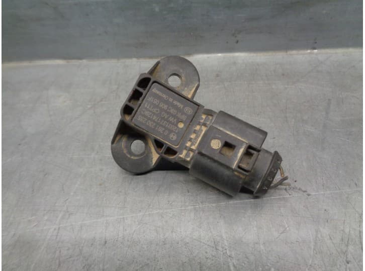 Recambio de sensor presion para volkswagen amarok (2ha, 2hb, s1b, s6b, s7a, s7b) 2.0 tdi referencia OEM IAM 03C906051F 026123023