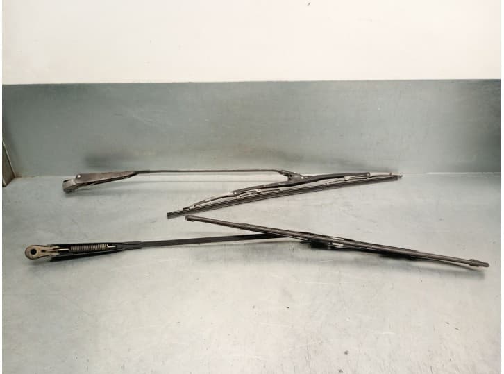 Recambio de brazo limpia delantero derecho para talbot solara sx 1.6 referencia OEM IAM 6J2