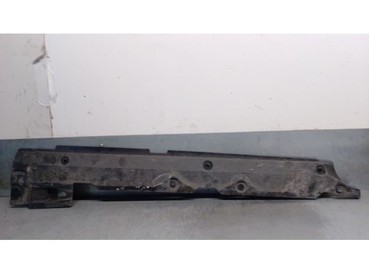 Recambio de cubrecarter para volvo xc40 (536) recharge referencia OEM IAM 32352089 32352089 VOLVO