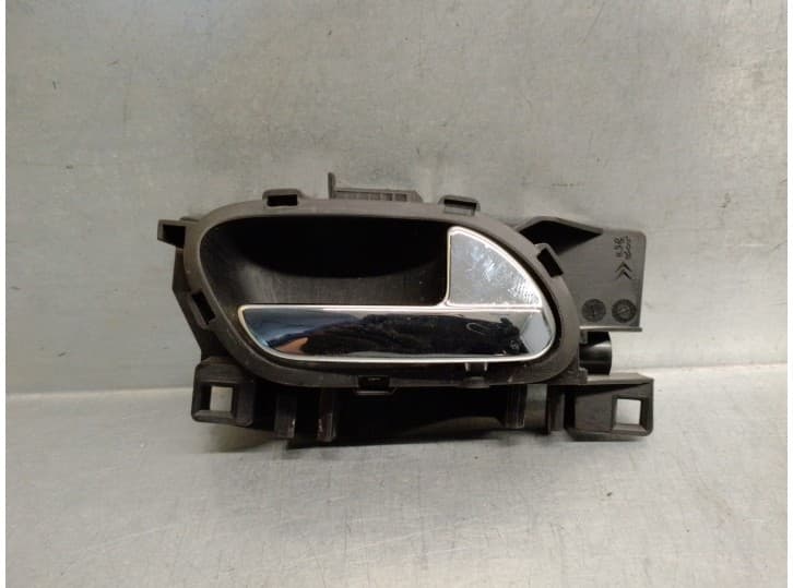 Recambio de maneta interior delantera derecha para citroën c3 ii (sc_) 1.1 i referencia OEM IAM 9683446577 9683446077 5 PUERTAS