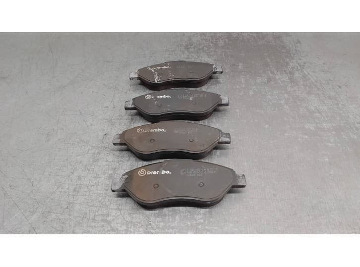 Recambio de pastillas de freno para alfa romeo mito (955_) 1.3 multijet (955axp1a, 955ayc1a) referencia OEM IAM 90R02A0160 BREM