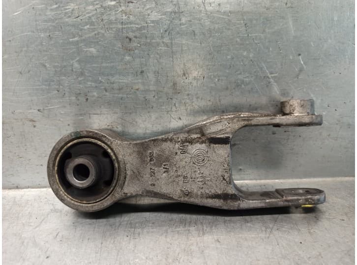 Recambio de soporte motor trasero para opel corsa c (x01) 1.0 (f08, f68) referencia OEM IAM 9227882