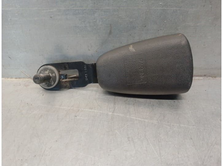 Recambio de enganche cinturon trasero derecho para volvo xc90 i (275) d5 awd referencia OEM IAM 738963