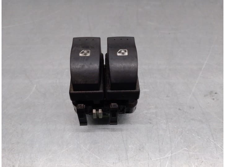 Recambio de mando elevalunas delantero izquierdo para renault laguna ii (bg0/1_) 1.9 dci (bg08, bg0g) referencia OEM IAM 015090B