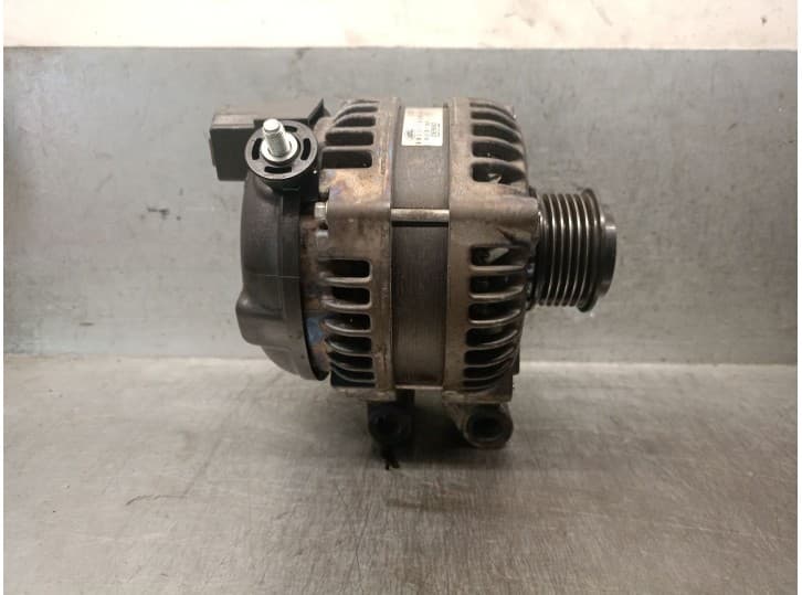Recambio de alternador para land rover range rover sport i (l320) 3.0 d 4x4 referencia OEM IAM LR013847 LR013847 2210300AC DENSO