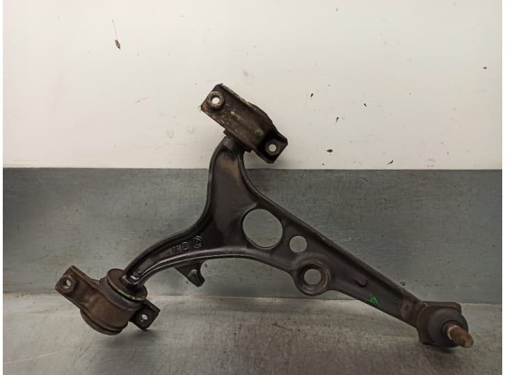 Recambio de brazo suspension inferior delantero derecho para alfa romeo spider (916_) 1.8 16v (916s3) referencia OEM IAM 4647455