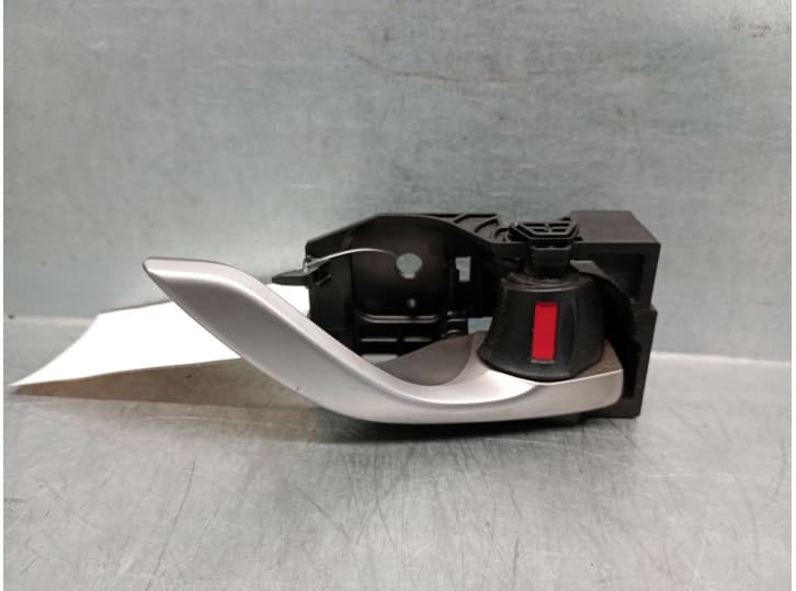 Recambio de maneta interior trasera derecha para mazda 3 sedán (bm_, bn_) 2.2 d referencia OEM IAM 4 PUERTAS BHN958330B
