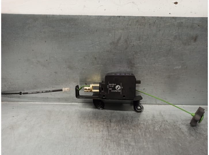 Recambio de motor tapa deposito combustible para bmw 5 (e60) 530 i referencia OEM IAM 67116923975 406204310 VDO