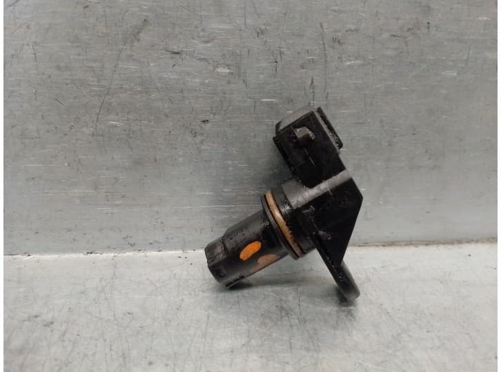 Recambio de captador volante motor para renault trafic ii furgoneta (fl) 2.5 dci 135 (fl0d) referencia OEM IAM 8200370572 820037