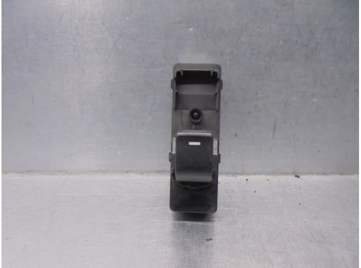 Recambio de mando elevalunas trasero izquierdo para mazda cx-5 (ke, gh) 2.2 d awd (ke102) referencia OEM IAM KD4766380