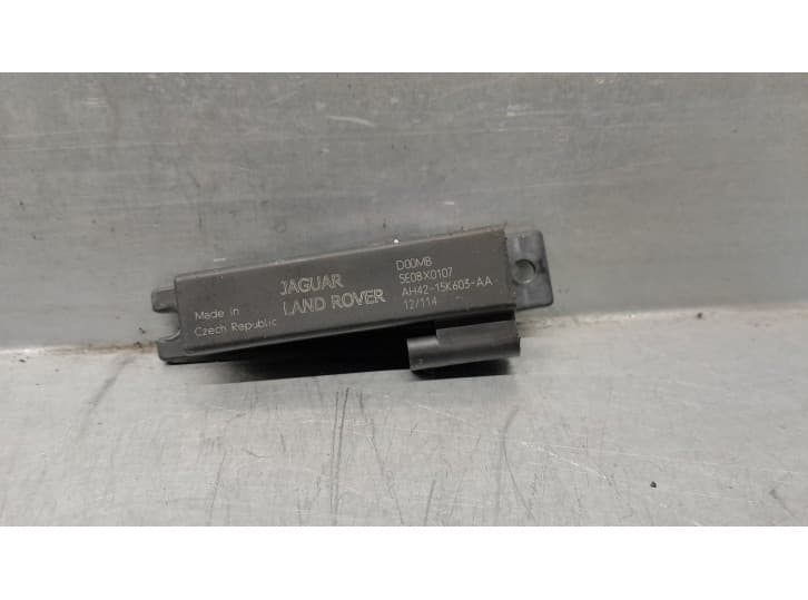 Recambio de antena para land rover range rover evoque (l538) 2.2 d 4x4 referencia OEM IAM AH4215K603AA 5E08X0107 JAGUAR