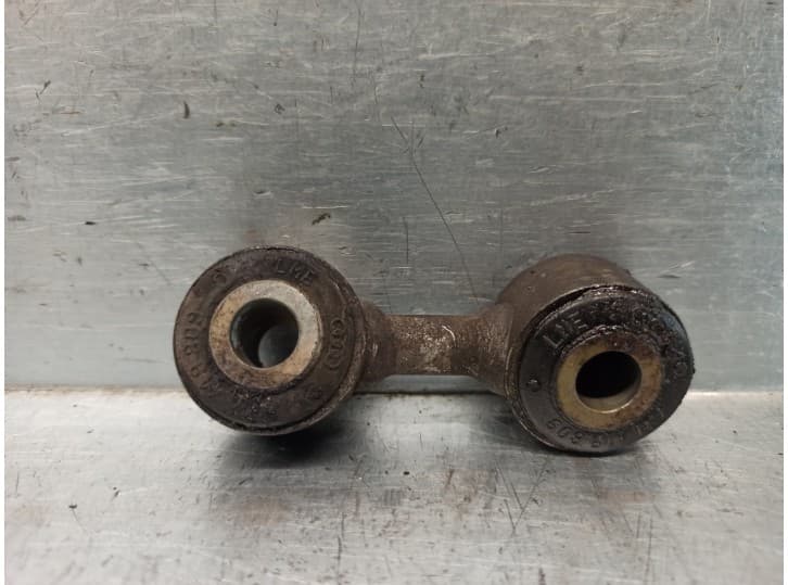 Recambio de bieleta estabilizadora trasera derecha para audi a8 d2 (4d2, 4d8) s8 quattro referencia OEM IAM 4D0505548C