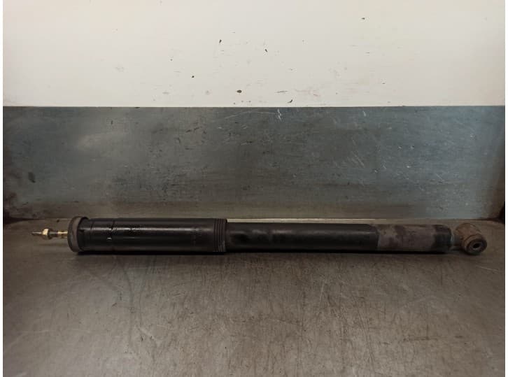 Recambio de amortiguador trasero izquierdo para mercedes-benz clk (c209) clk 200 kompressor (209.342) referencia OEM IAM 2093260