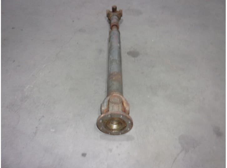Recambio de transmision central para ausa m250 + pluma camioncito referencia OEM IAM 4942766 TRASERA