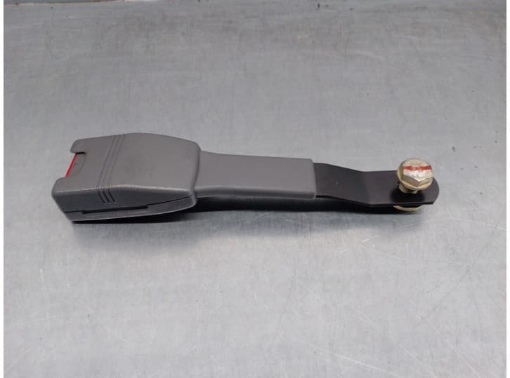 Recambio de enganche cinturon delantero derecho para rover 800 (xs) 820 i/si (rs) referencia OEM IAM EVB10139 DELANTERO DERECHO