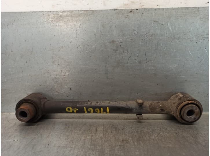 Recambio de brazo suspension inferior trasero derecho para opel antara a (l07) 2.0 cdti referencia OEM IAM 96626425