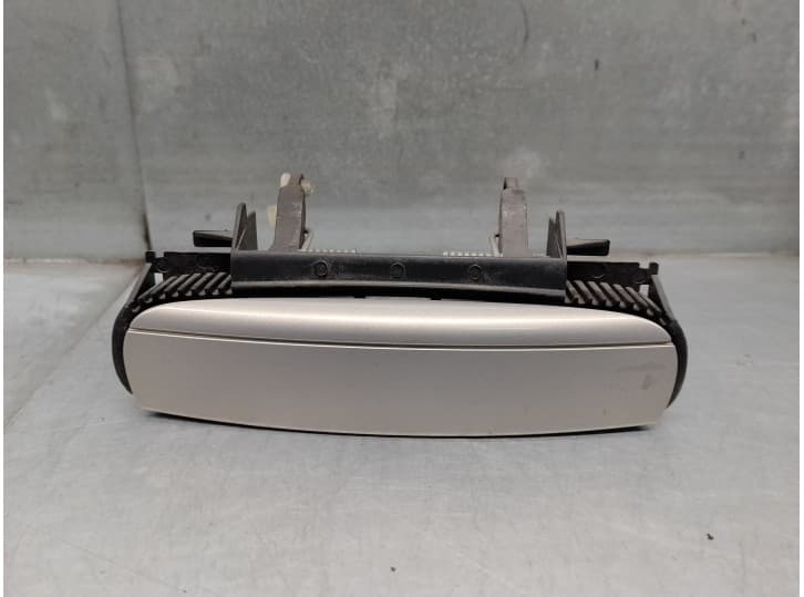 Recambio de maneta exterior delantera derecha para seat exeo berlina (3r2) 2.0 16v t fsi referencia OEM IAM 4B0839885 4 PUERTAS