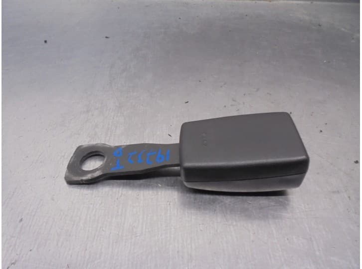 Recambio de enganche cinturon trasero derecho para suzuki grand vitara ii (jt, te, td) 1.9 ddis a las 4 ruedas (jt419, td44, jb4