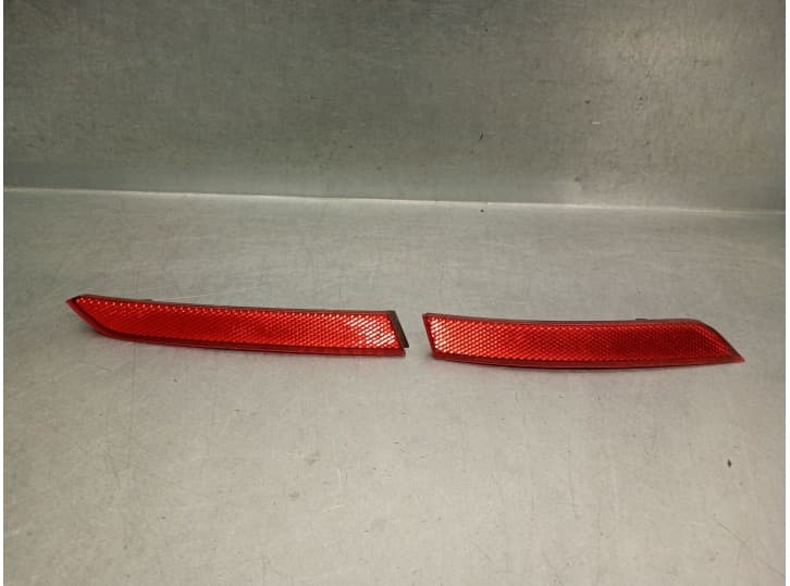 Recambio de piloto trasero derecho paragolpes para volkswagen passat b8 variant (3g5, cb5) 2.0 tdi referencia OEM IAM 3G0945104A