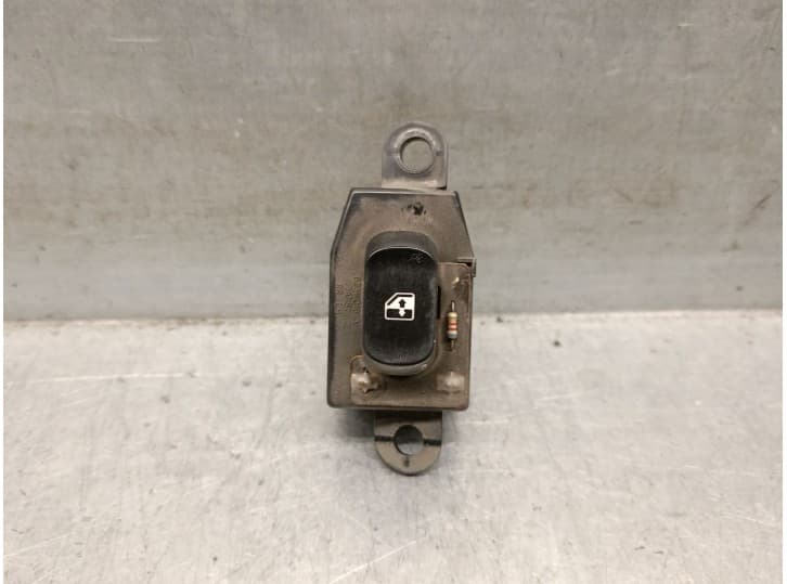 Recambio de mando elevalunas trasero izquierdo para hyundai lantra ii (j-2) 1.9 d referencia OEM IAM 9358029000