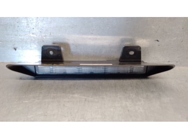 Recambio de piloto trasero central para renault twingo iii (bcm_, bca_) 0.9 tce 90 referencia OEM IAM 265903126R 265903126R VALE