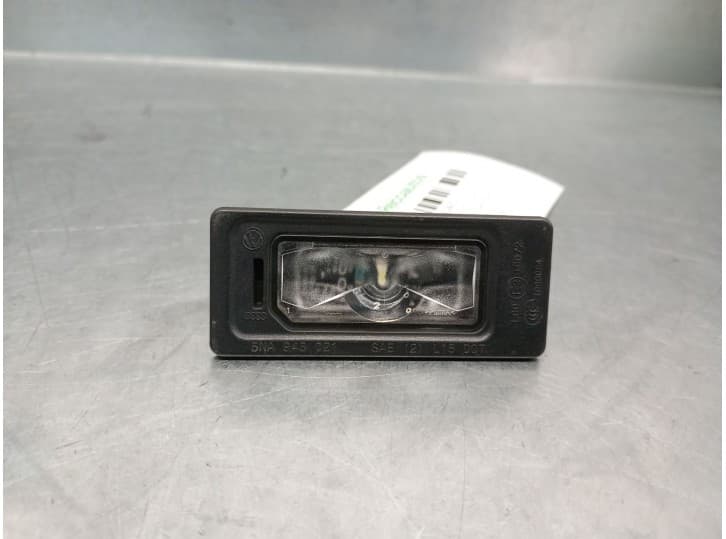 Recambio de piloto matricula para volkswagen tiguan (ad1, ax1) 2.0 tdi 4motion referencia OEM IAM 5NA943021 5NA943021
