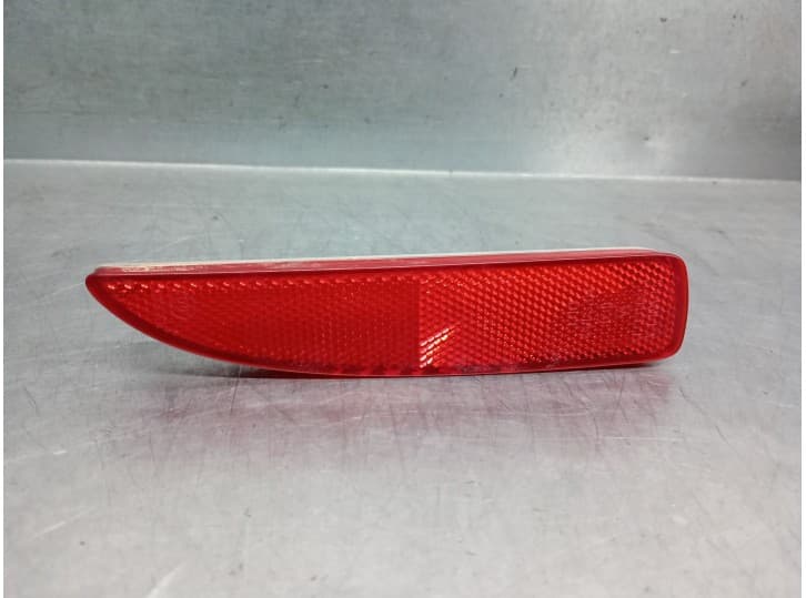 Recambio de piloto trasero derecho paragolpes para mazda 3 sedán (bm_, bn_) 2.2 d referencia OEM IAM D350515M0E D350515M0E