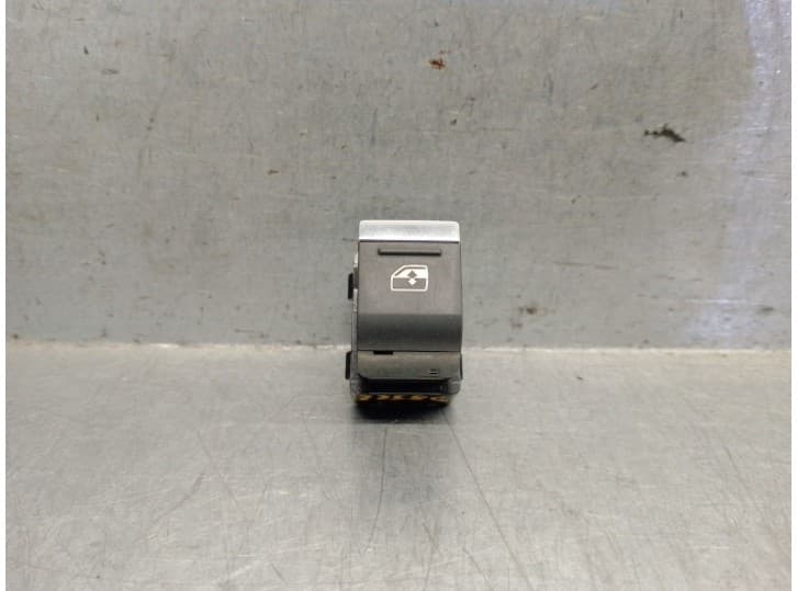 Recambio de mando elevalunas trasero izquierdo para audi q3 (f3b) 35 tdi referencia OEM IAM 4K0959855 4K0959855