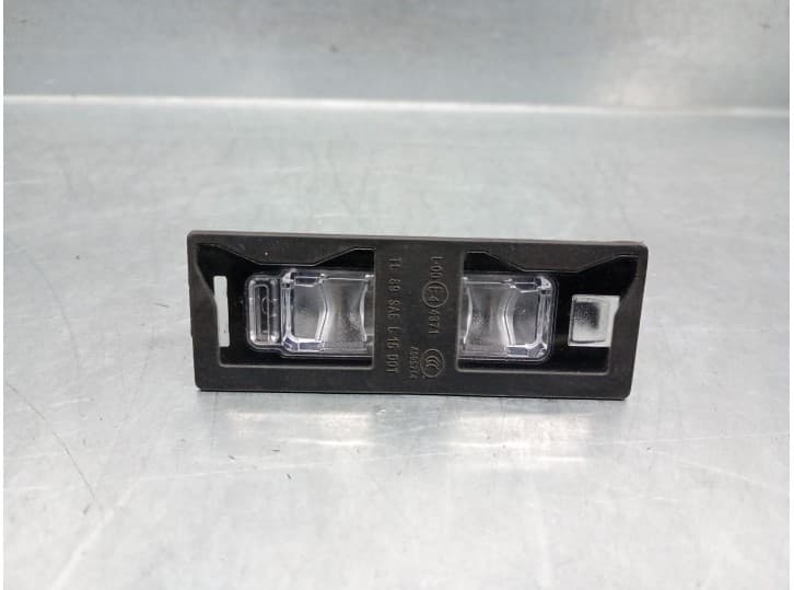 Recambio de piloto matricula para audi a5 (f53, f5p) 2.0 tfsi quattro referencia OEM IAM 8W6943021 8W6943021