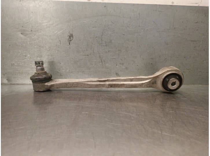 Recambio de brazo suspension superior delantero izquierdo para volkswagen touareg (cr7, rc8) 3.0 tsi 4motion referencia OEM IAM