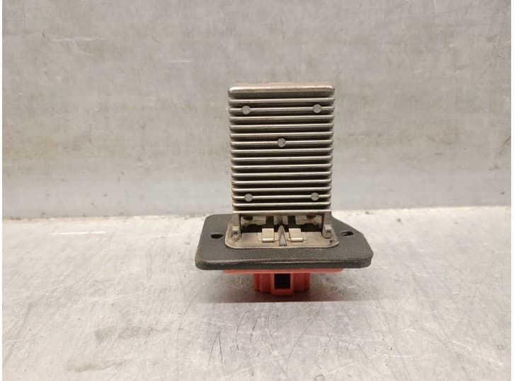 Recambio de resistencia calefaccion para hyundai lantra ii (j-2) 1.9 d referencia OEM IAM M9615VM