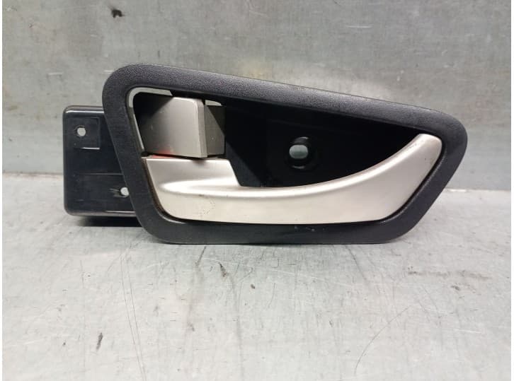 Recambio de maneta interior delantera izquierda para ssangyong korando (ck) 2.0 e-xdi referencia OEM IAM 7241034012LBA 724103401